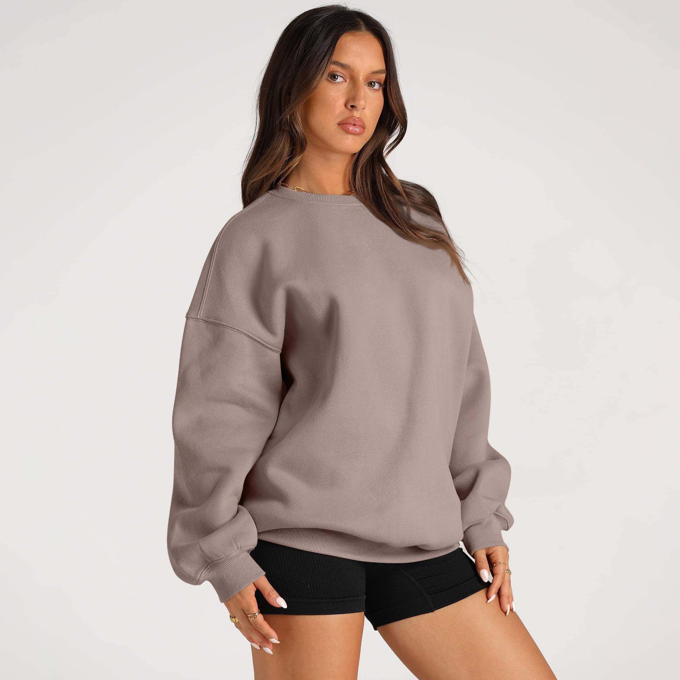 Chic Oversized Crewneck Sweatshirt for Women - Y2K Inspired Casual Pullover for Fall & Winter Fashion