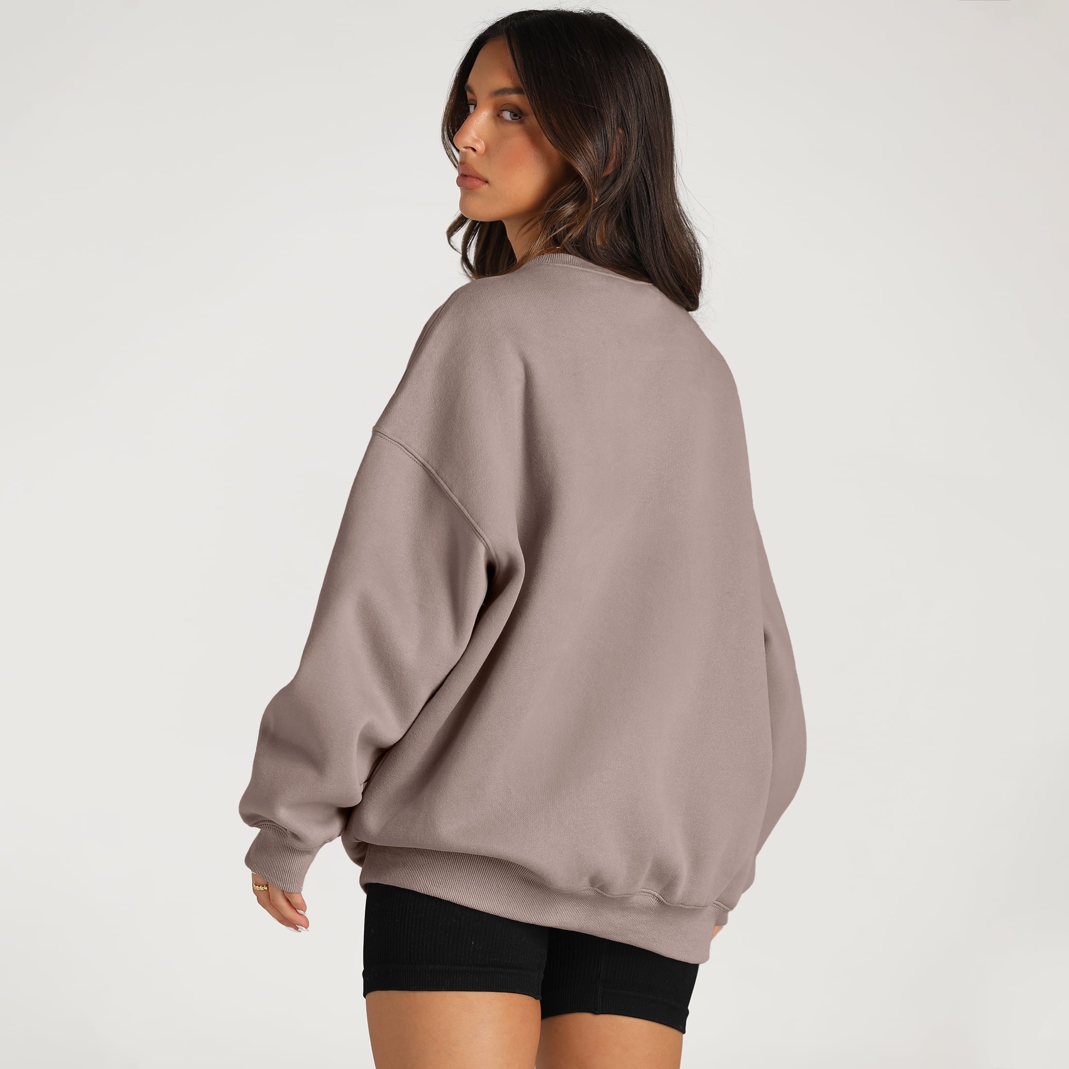 Chic Oversized Crewneck Sweatshirt for Women - Y2K Inspired Casual Pullover for Fall & Winter Fashion